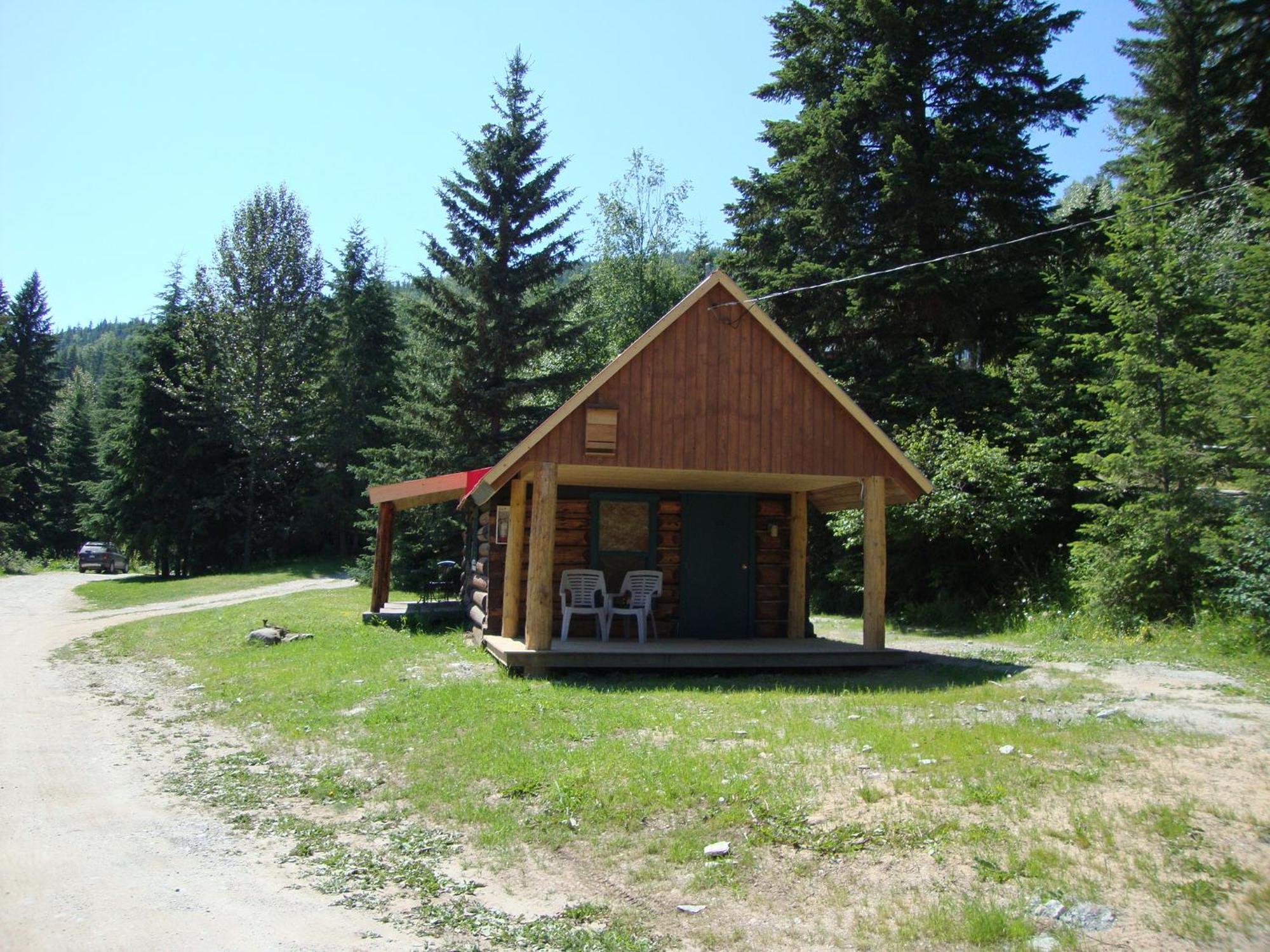 Helmcken Falls Lodge Cabin Rooms And Rv Park Clearwater Exterior foto